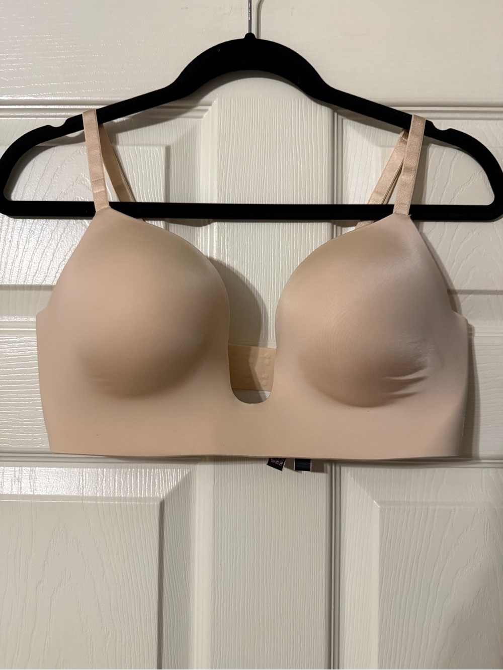 Victoria's Secret Nude Lightly Molded Wireless T-Shirt Bra